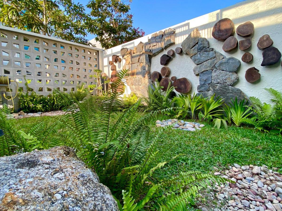 Ikiru 18 Private Saltwater Pool Villa, 3 Ensuite Br, Outdoor Bbq, 5 Mins To Beach Pantai Cenang  Εξωτερικό φωτογραφία